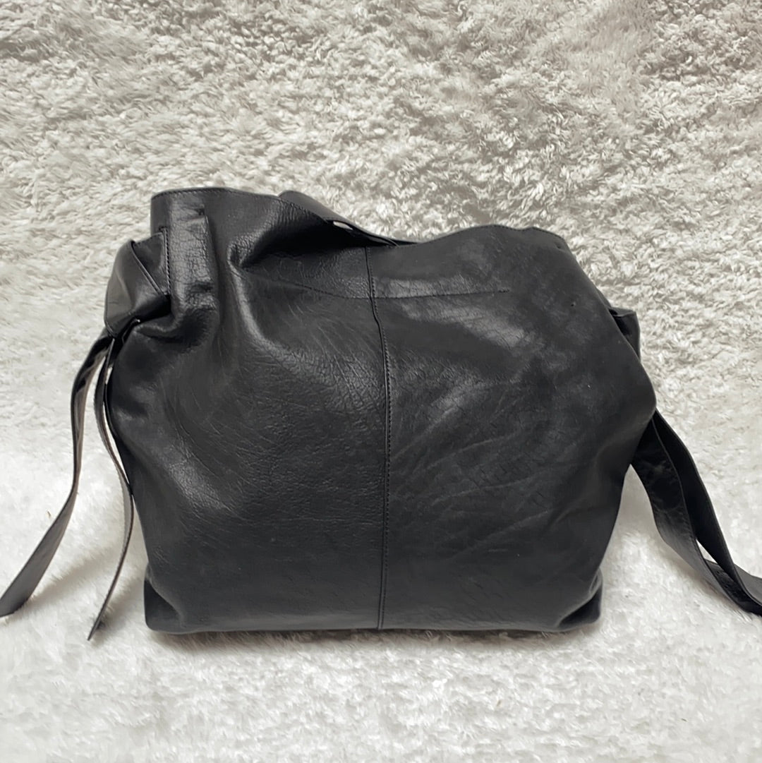 Vince Camuto Women's Black Shoulder Bags