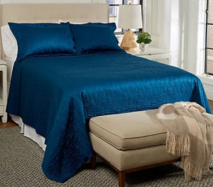 Northern Nights Rayon Made From Bamboo Queen Oversized Coverlet Set - Midtown Bargains