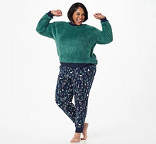 Cuddl Duds Petite Sherpa Pullover and Jersey Jogger Pajama Set Petite Petite Medium JniprGrn/PlrBrs - Midtown Bargains