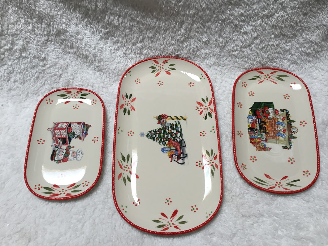 Temptations Set of 3 Christmas Squoval Trays