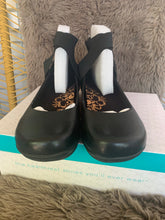 Aetrex Dakota Women’s Ankle Strap Shoes Flats, Size EU35 (US5-5.5) - Midtown Bargains